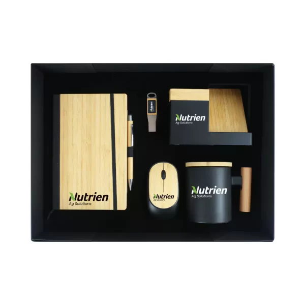 Eco coworker presents gift suppliers